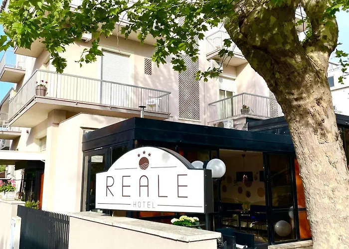 호텔 Reale 3*