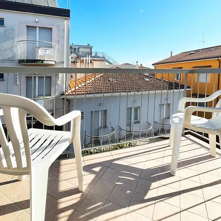 Reale فندق ريميني