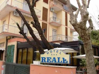 Reale فندق ريميني